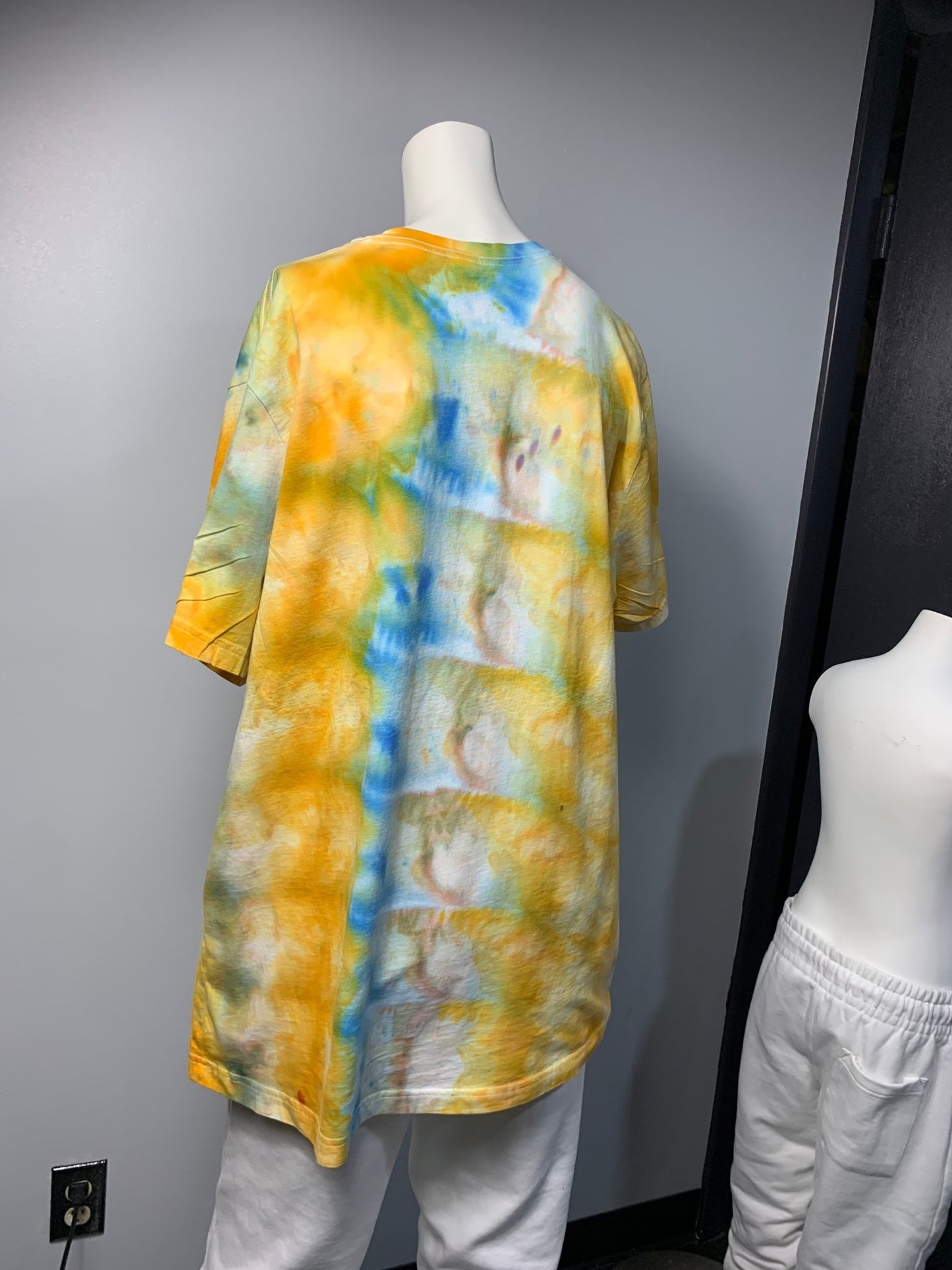 215 MEN'S 2XL Yellow and Blue