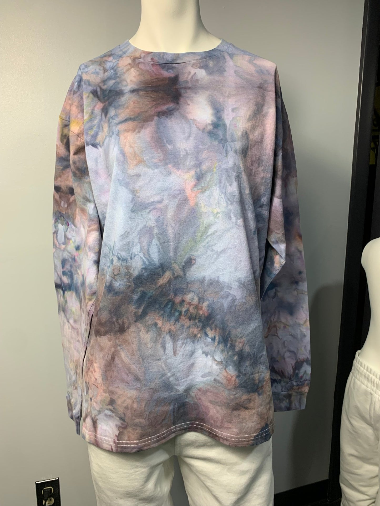 224 Medium Longsleeve Blues and Purple