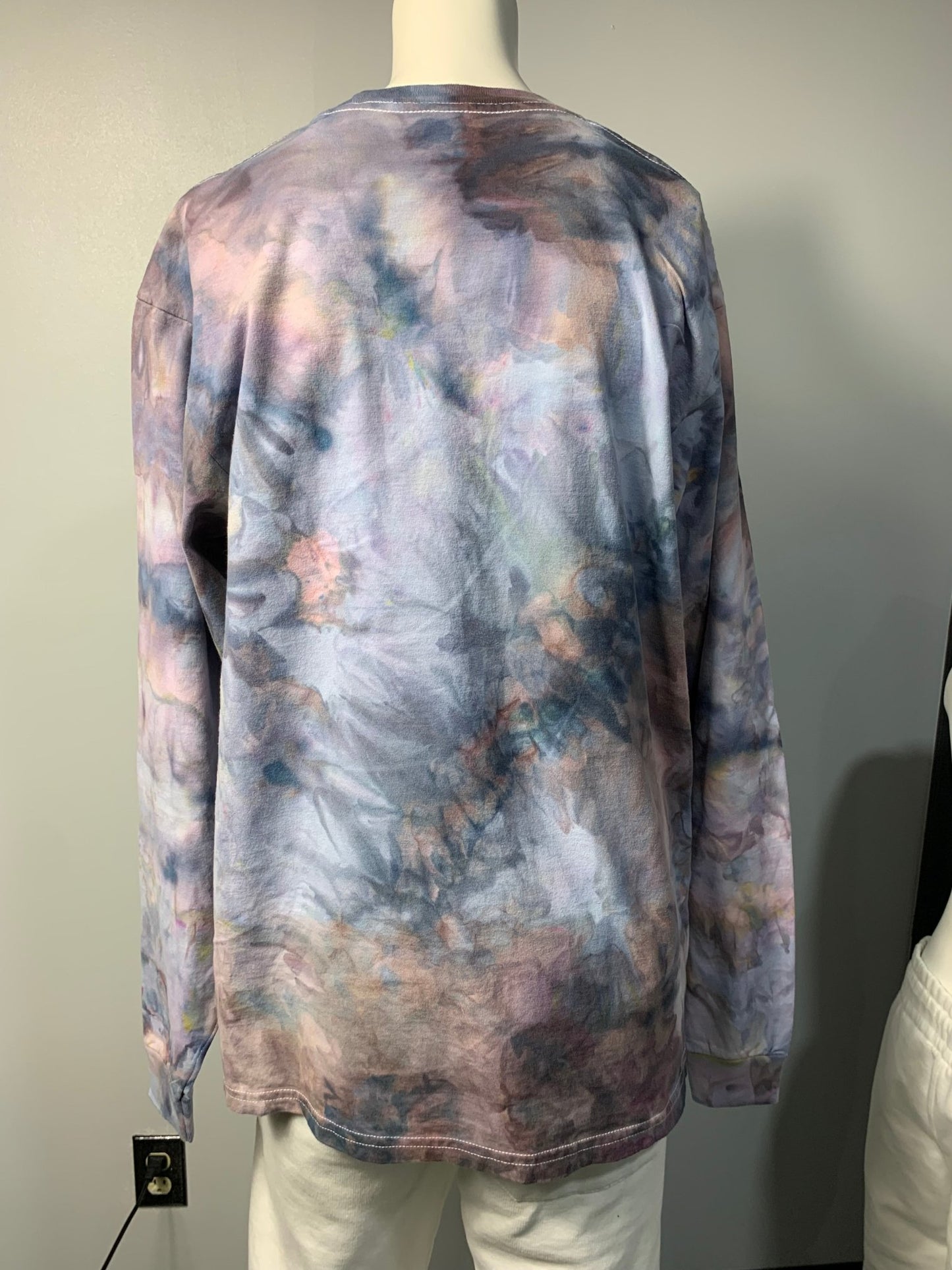 224 Medium Longsleeve Blues and Purple