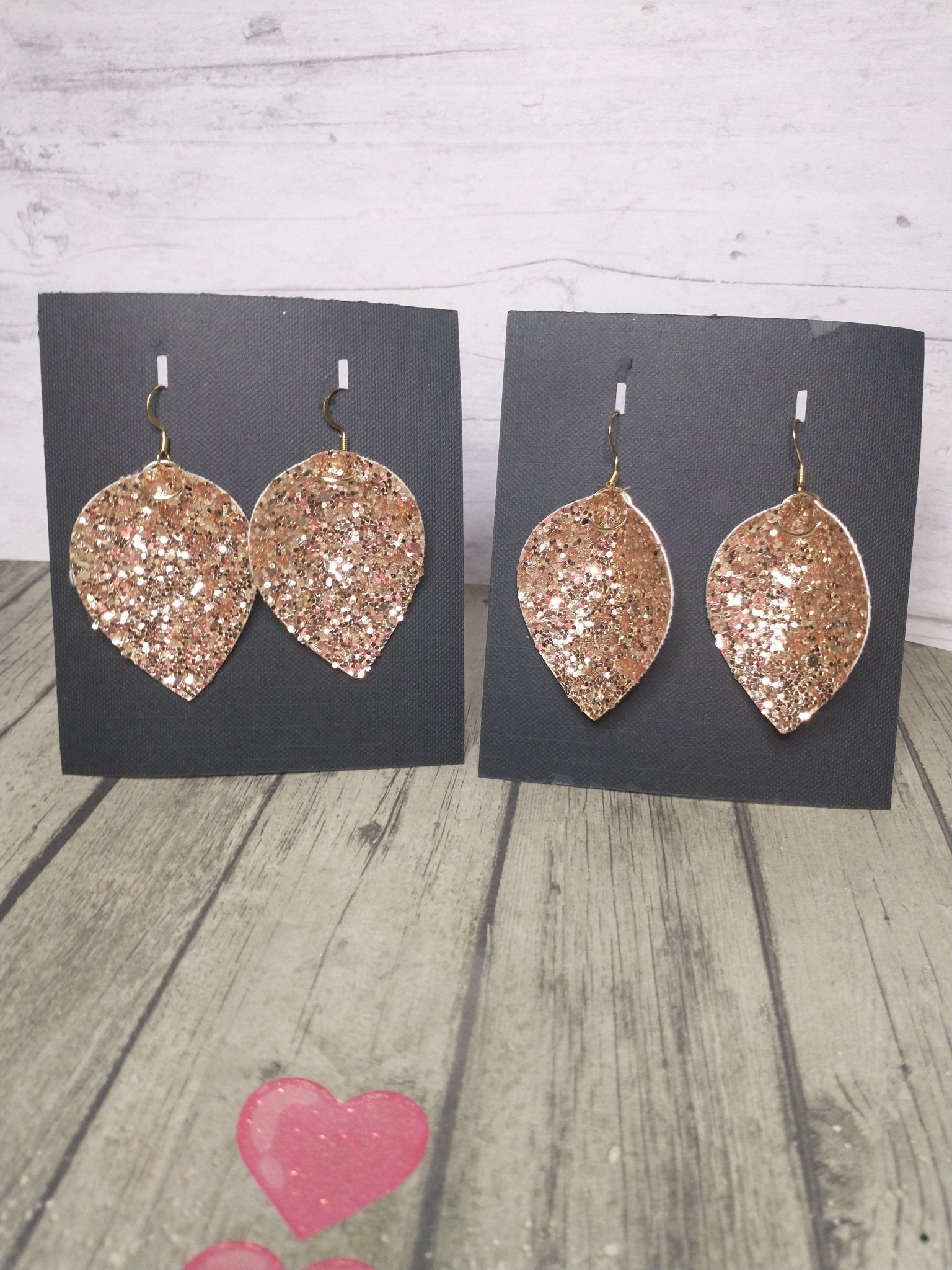 Gold Sparkle Teardrop Earrings! - Merlscreations