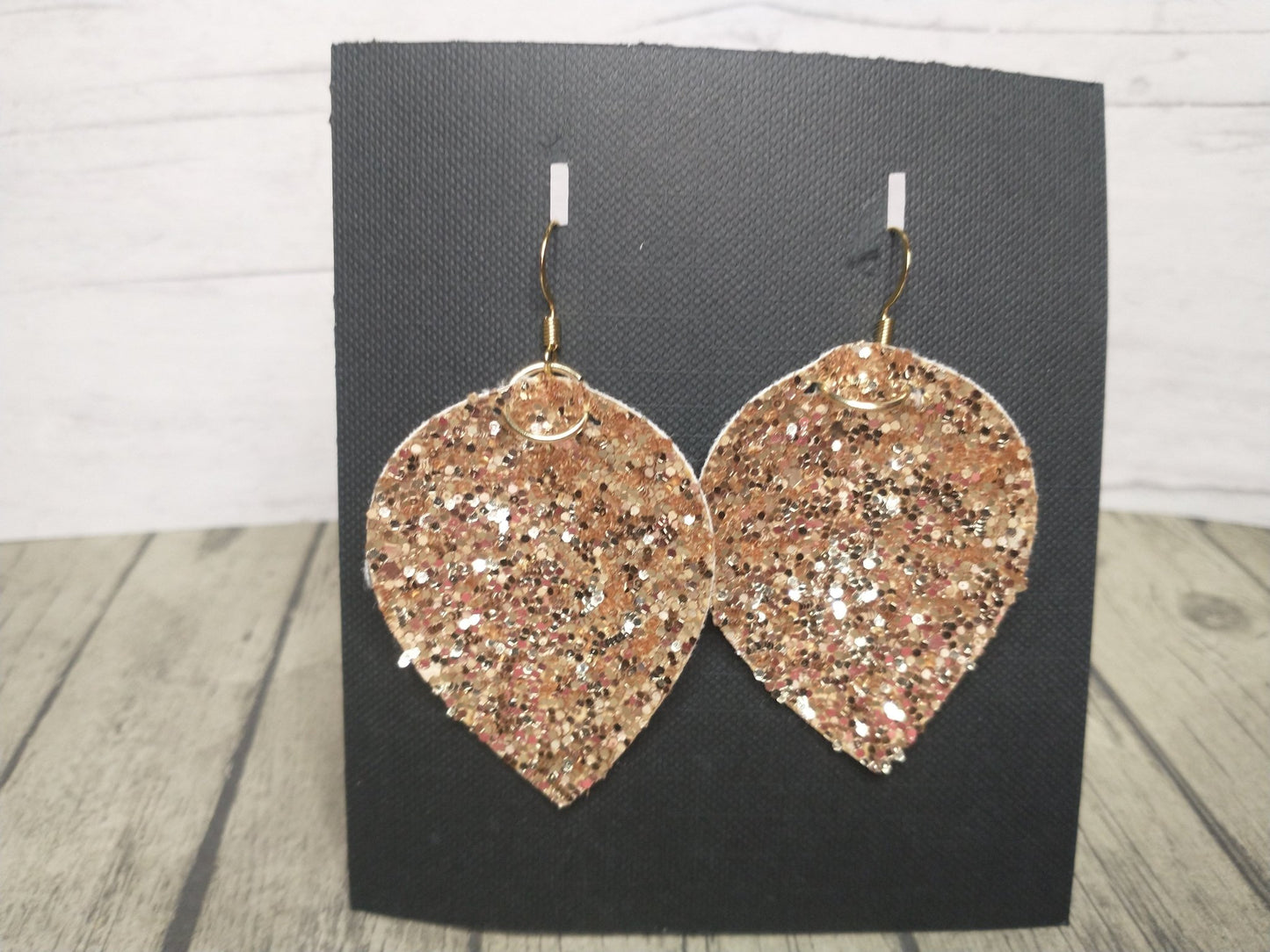 Gold Sparkle Teardrop Earrings! - Merlscreations