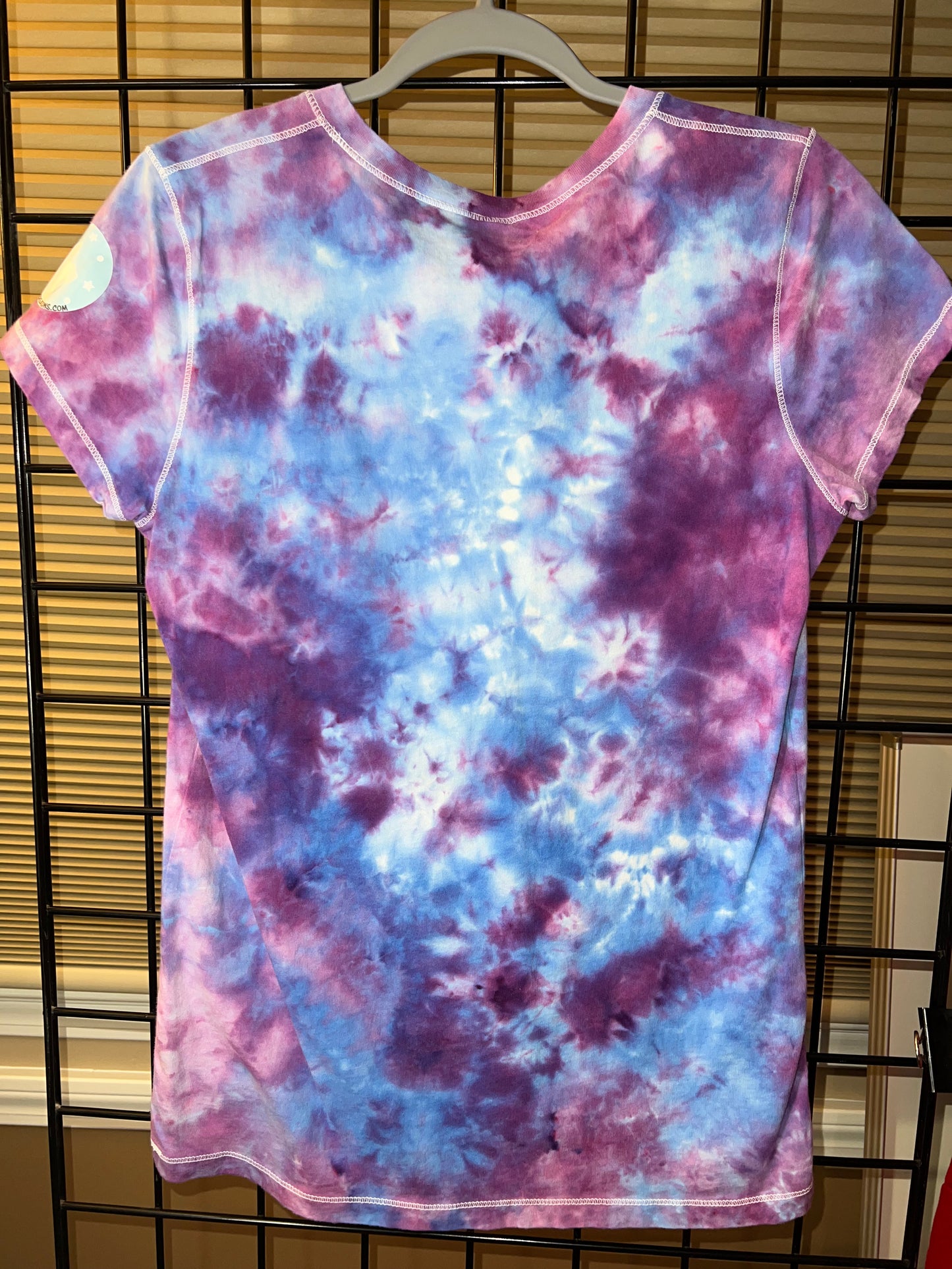 27 XL Purple and Blue Haze V-Neck