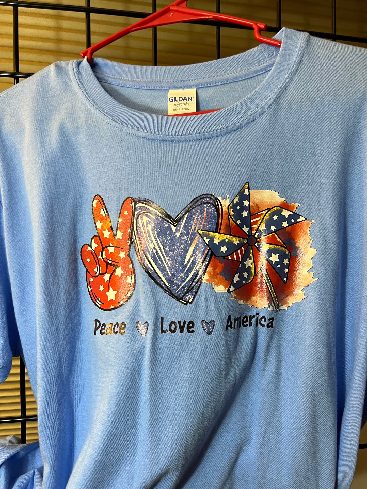 Large Blue peace love America t-shirt