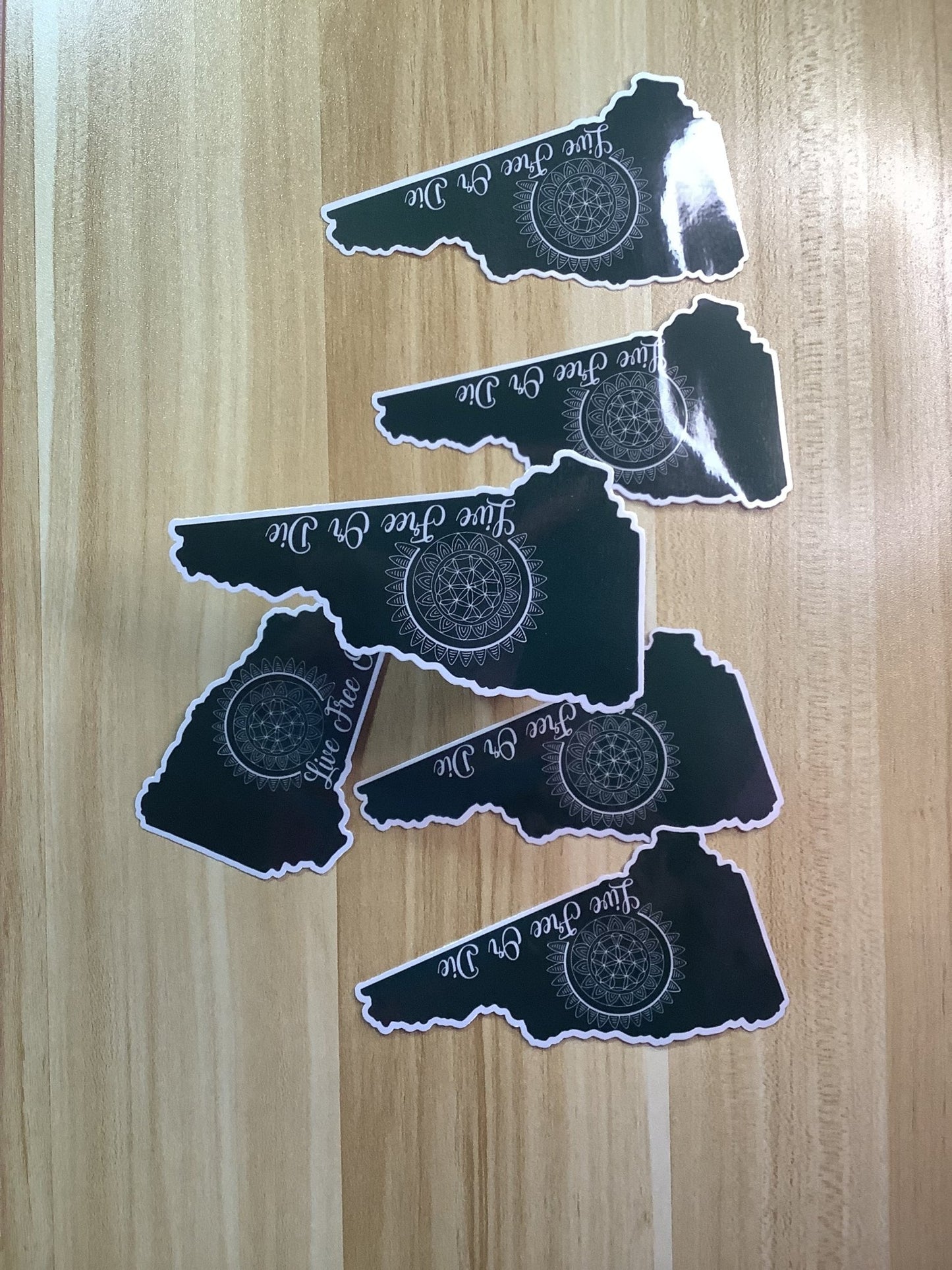 Live free or die sticker - Merlscreations