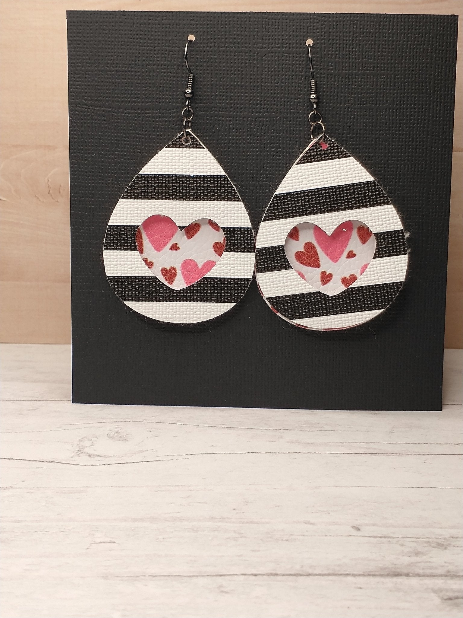 Plaid Heart Teardrop Earrings - Merlscreations